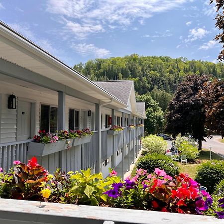 Main Street Motel Фиш Крийк Екстериор снимка